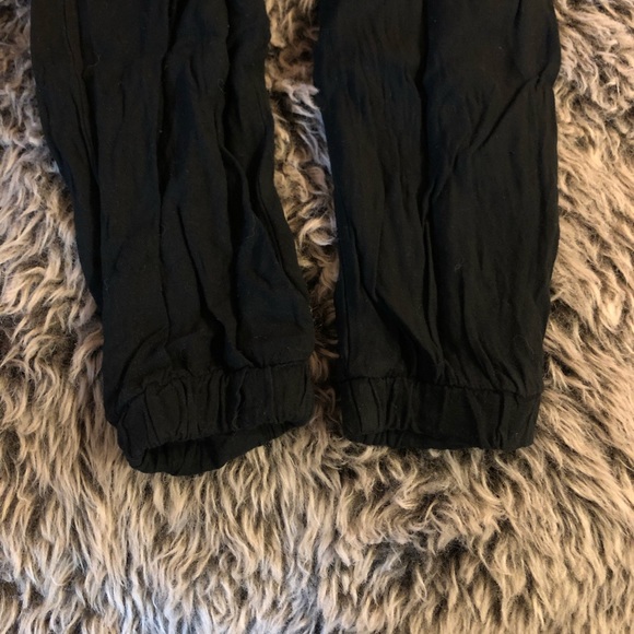 Brandy Melville Linen Pants - Picture 5 of 5